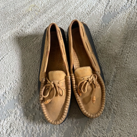 Cole Haan Slip On Boat Shoe leather Brown tan flats driving loafer 8.5 - Picture 2 of 12